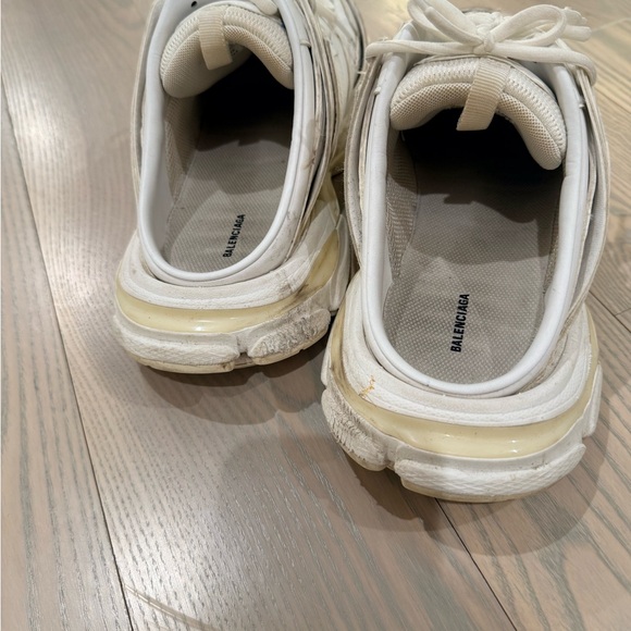 Balenciaga Off-White Sneakers - Picture 4 of 5